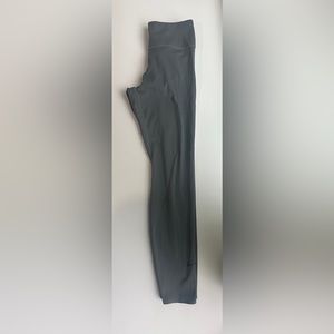 SOLD Nike Gray Seamless Leggings